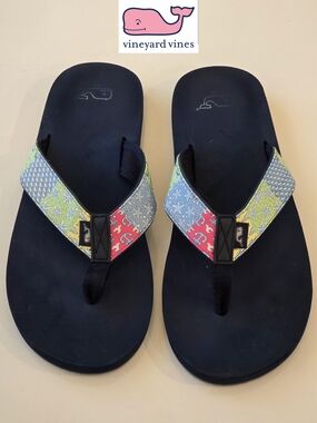 Vineyard Vines Men's Size 12 Navy w/ Color Patchwork Beach Icon Whale Flip Flops